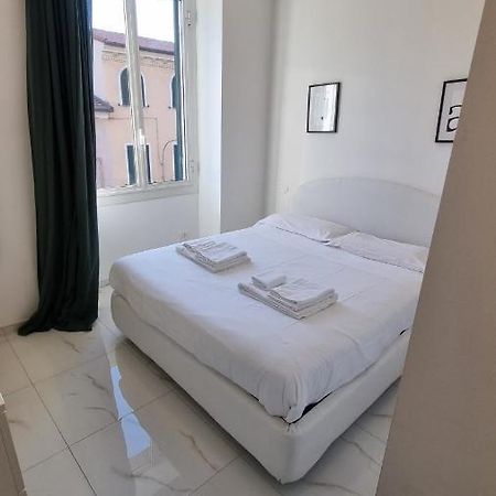 Ferienwohnung Casa Ariane Ventimiglia Exterior foto